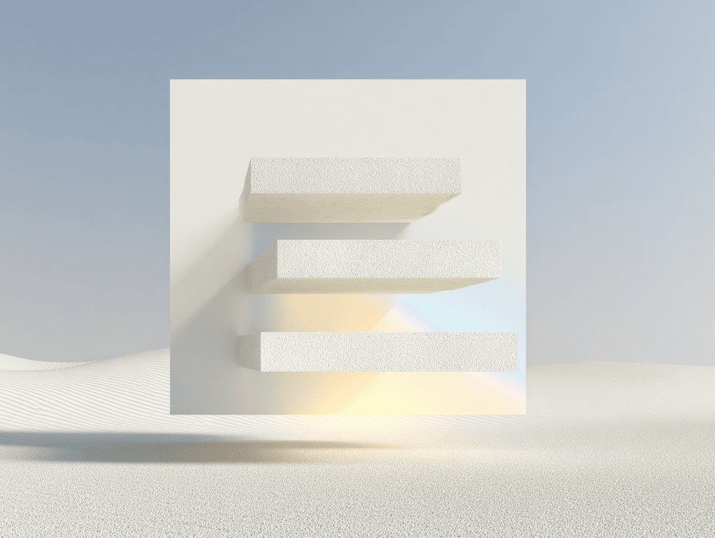 Cube blanc à trois fentes horizontales posé sur une surface sableuse, lumière irisée filtrant à travers les ouvertures